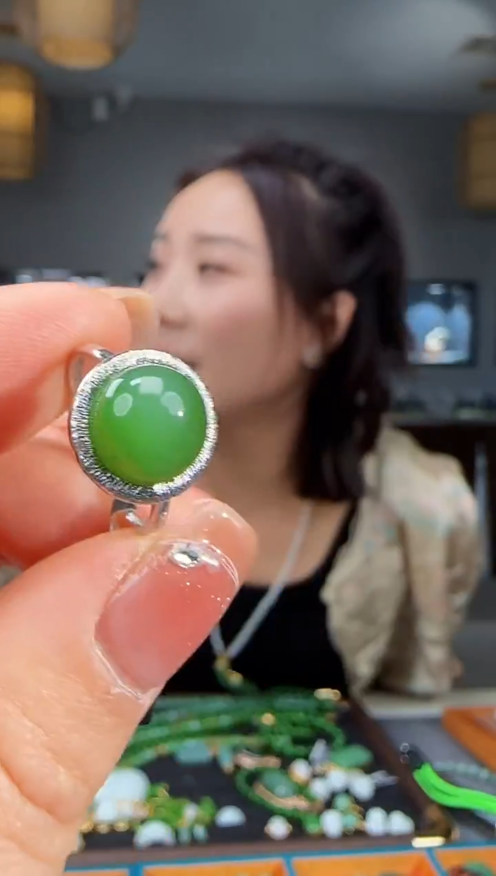 银S925镶嵌戒指和田玉1