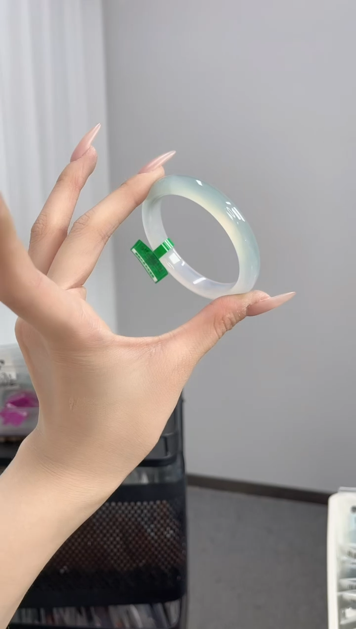 【闪购商品】玛瑙/玉髓手镯未镶嵌53-54圈口