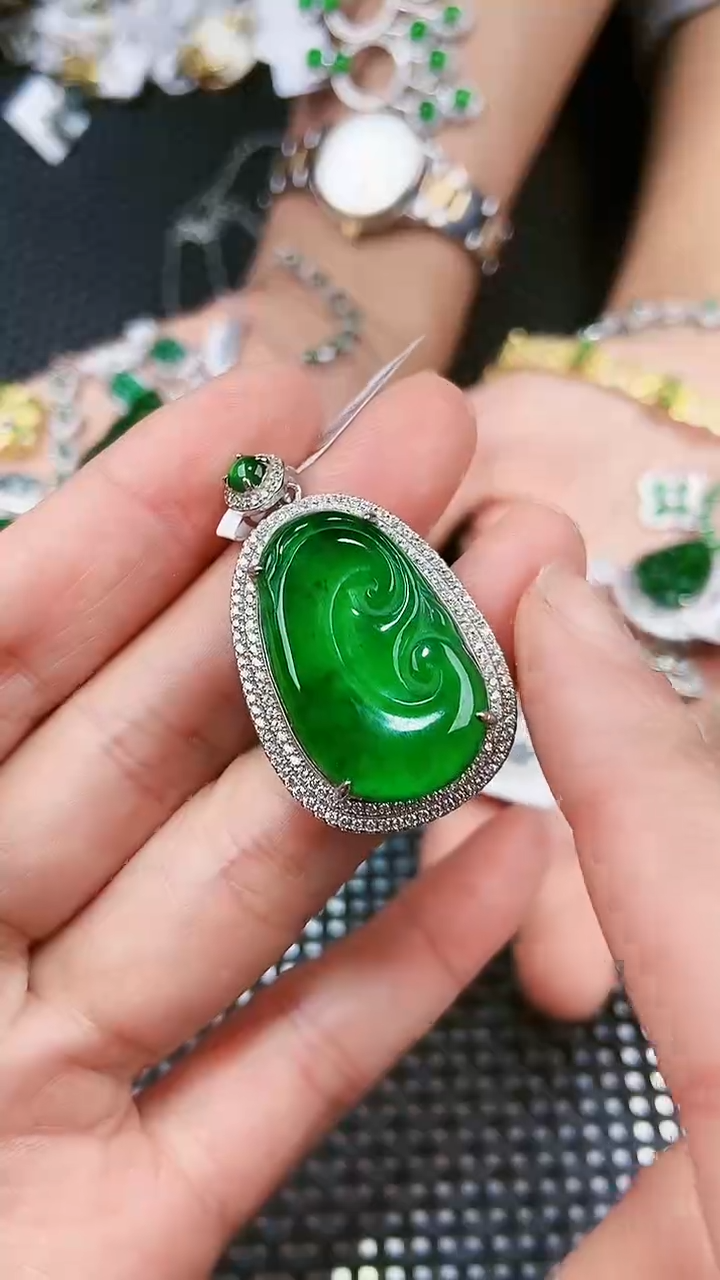 【闪购商品】翡翠吊坠(不含链)未镶嵌11111111