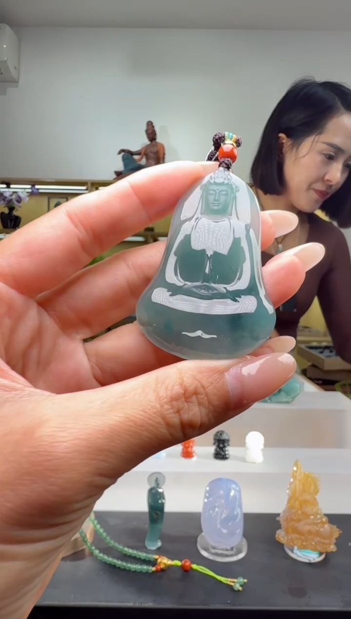 吊坠(不含链)未镶嵌翡翠观音（多样性发其一）