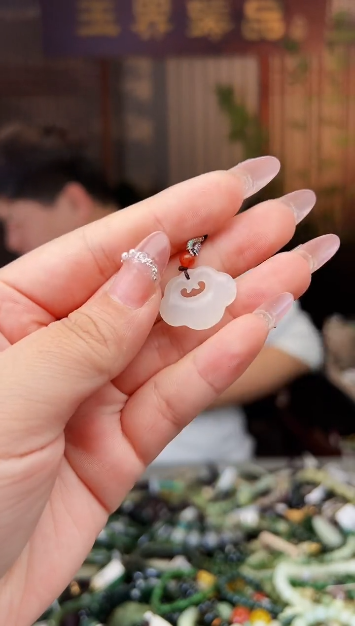 【闪购商品】和田玉颈饰未镶嵌多样性发一