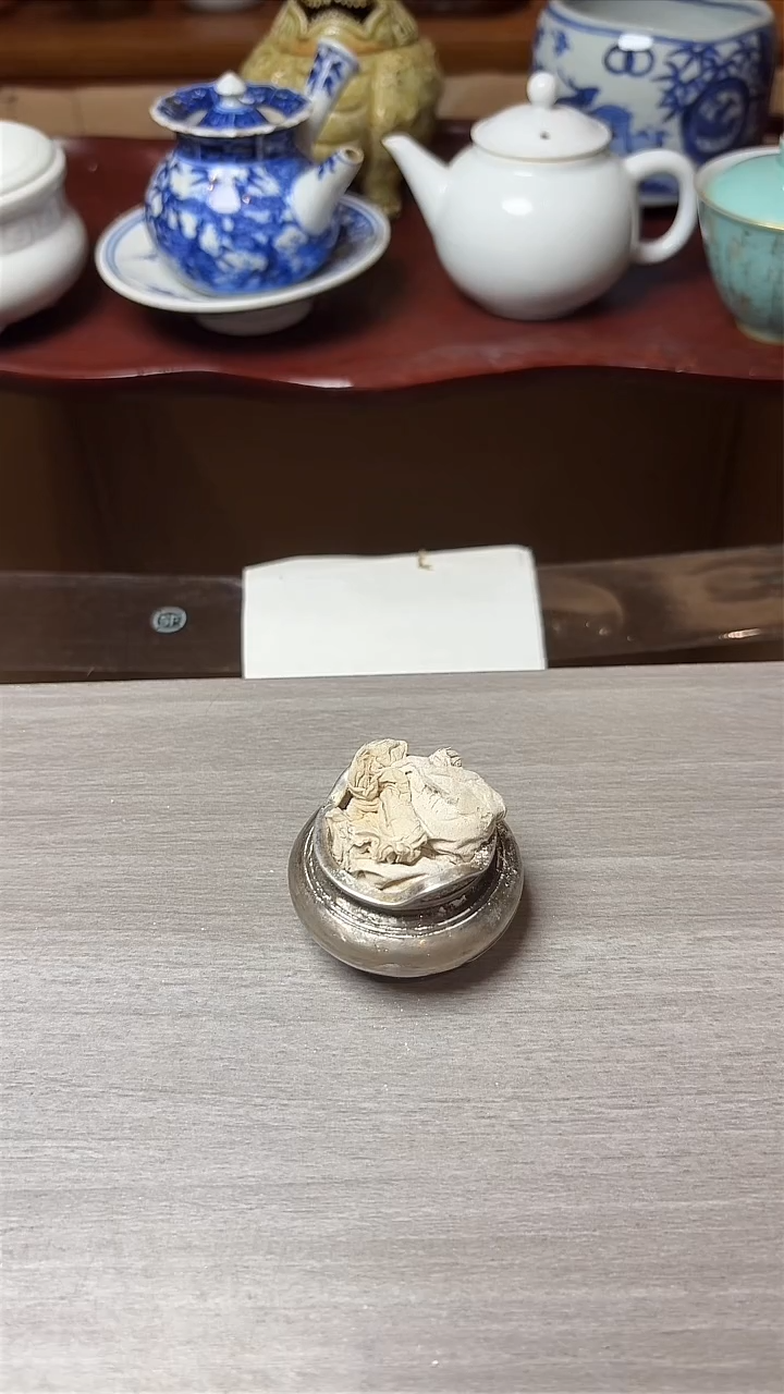 谢谢老板，回流产品有磨损正常，谨慎买！