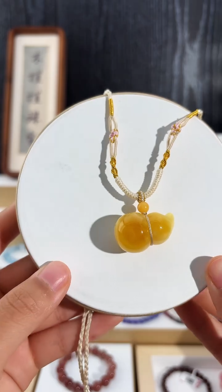 蜜蜡吊坠(赠链)银S925镶嵌MJJQS4329蜜蜡葫芦吊坠多样性发一