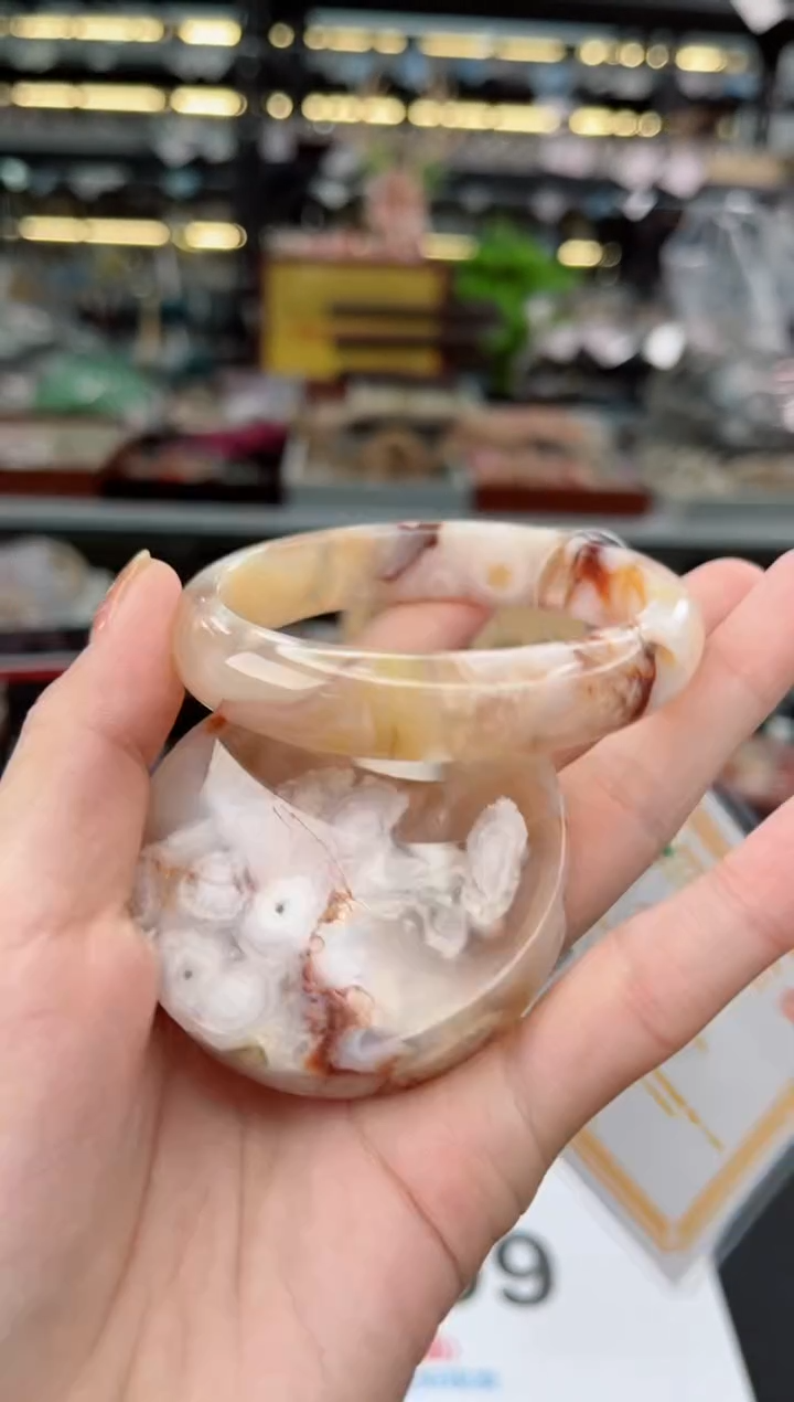 【闪购商品】石英质玉手镯未镶嵌57圈口（不退不换）1456222