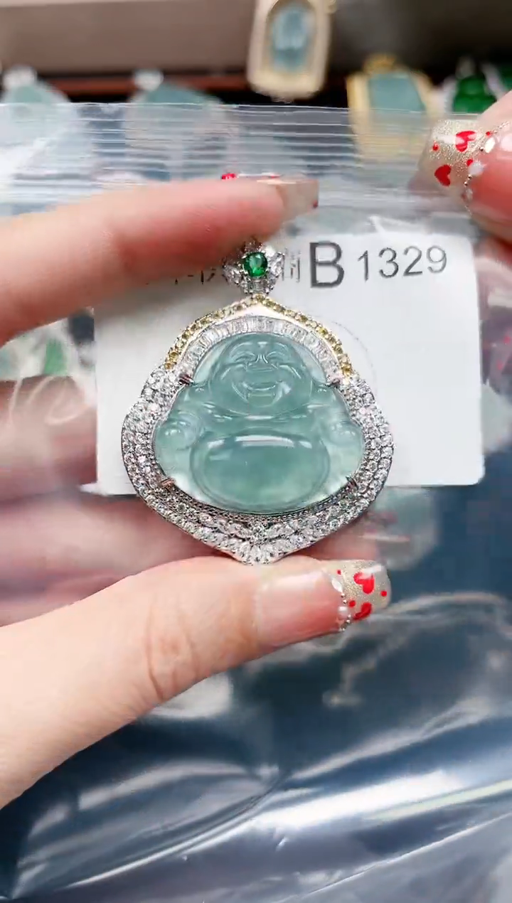 【闪购商品】翡翠颈饰未镶嵌1329赠皮绳