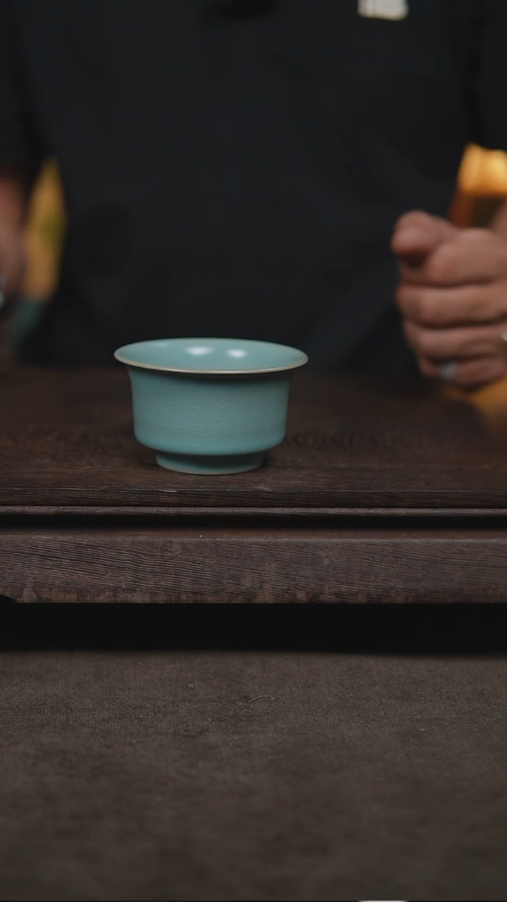 杯仿古天青矮马蹄杯微瑕