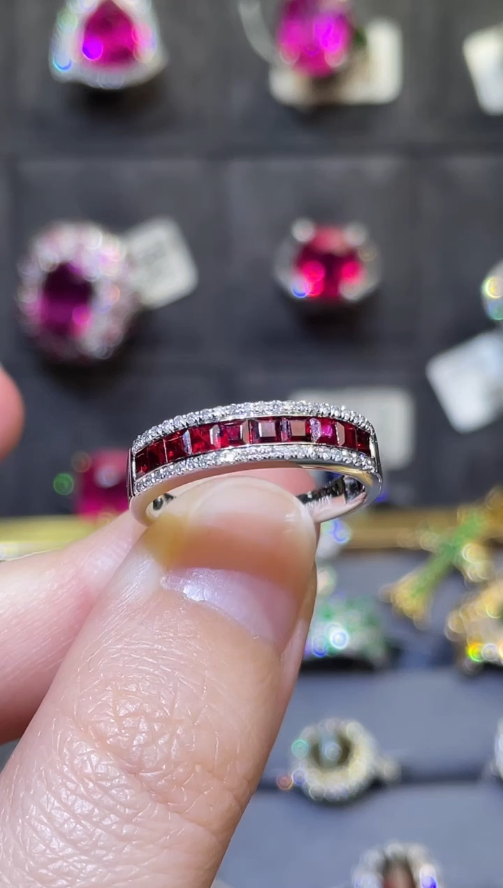 【闪购商品】红宝石戒指18K金镶嵌0.86ct