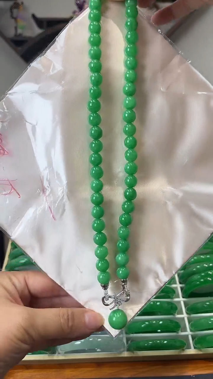 【闪购商品】翡翠颈饰未镶嵌闪5 项链