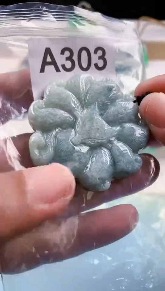 【闪购商品】翡翠挂件未镶嵌天然翡翠吊坠挂件