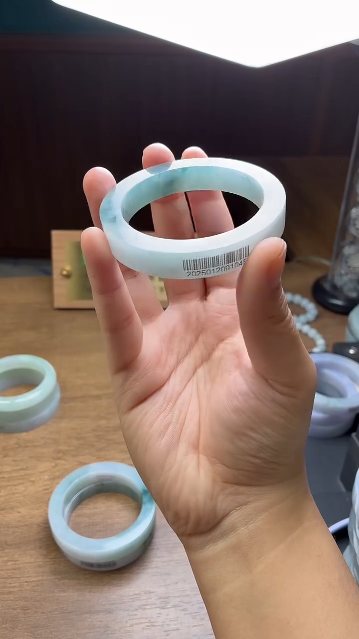 未镶嵌手镯定制翡翠默*定制