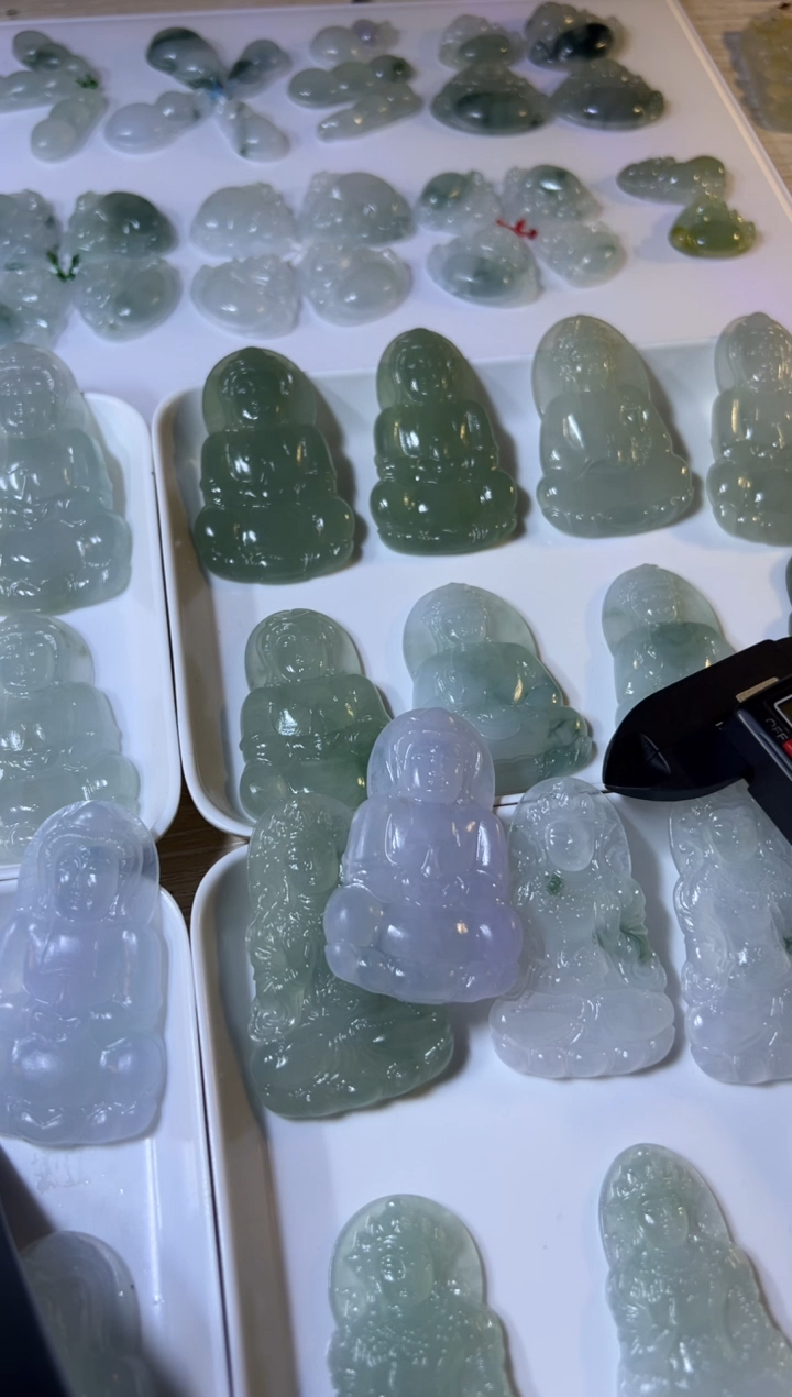 【闪购商品】定制翡翠未镶嵌观音