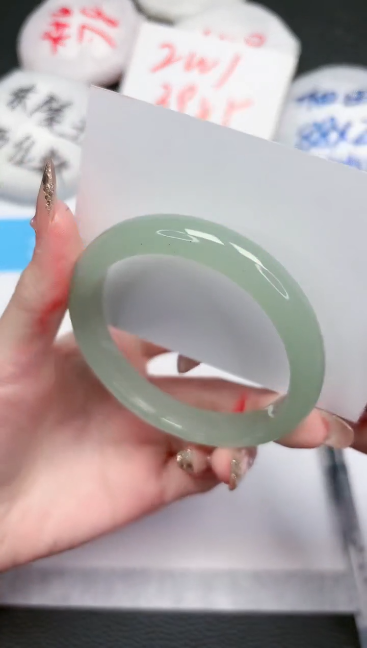 【闪购商品】石英质玉手镯未镶嵌531-56.1