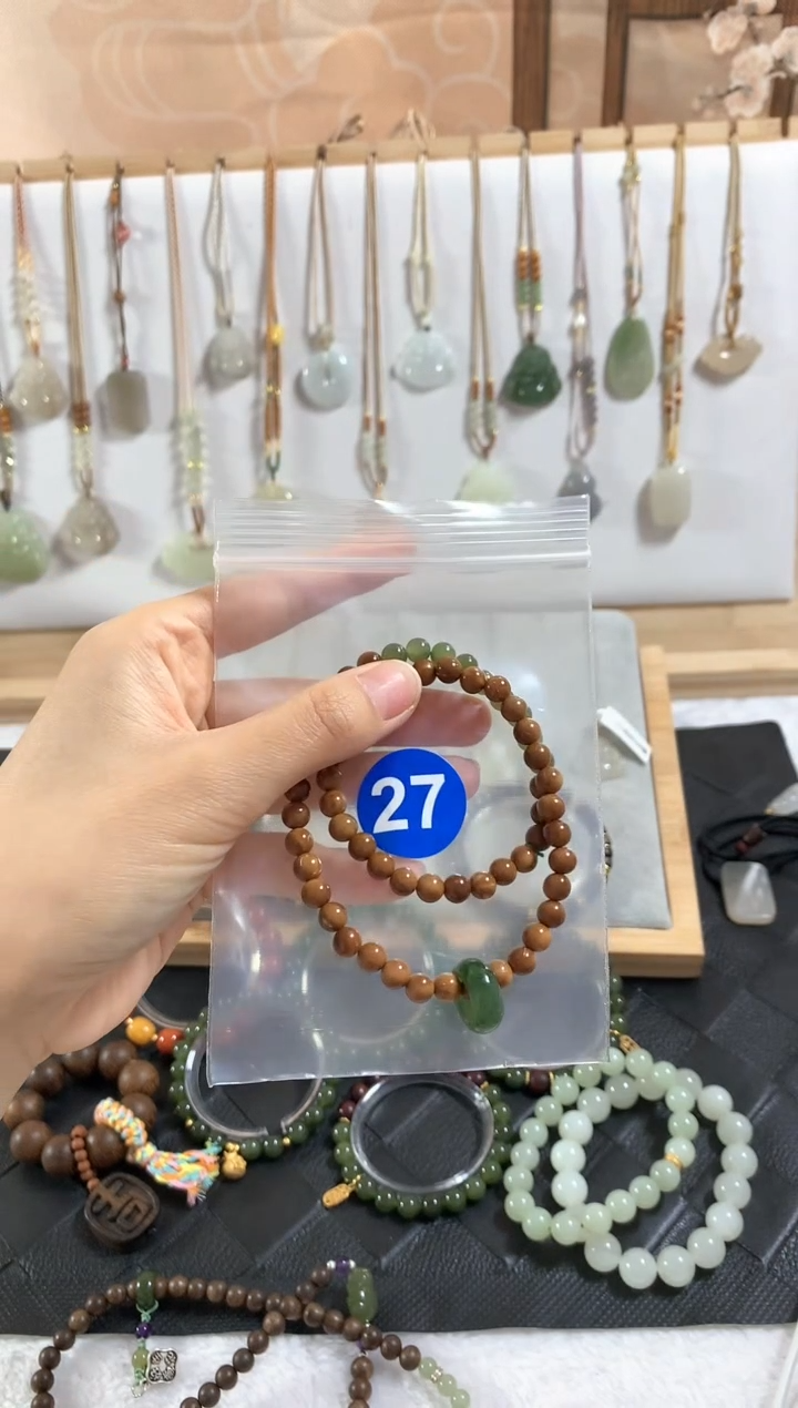 手串未镶嵌和田玉手串4