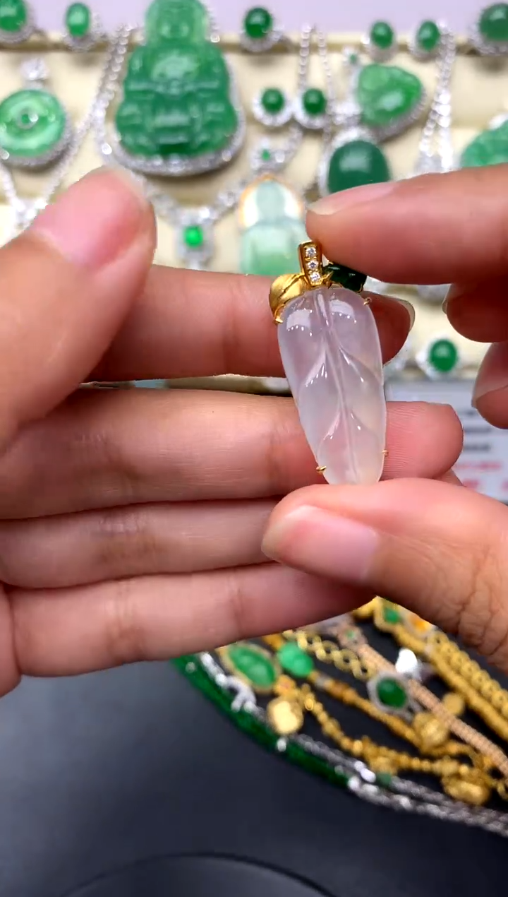 翡翠18K金镶嵌颈饰195-中国好珍宝
