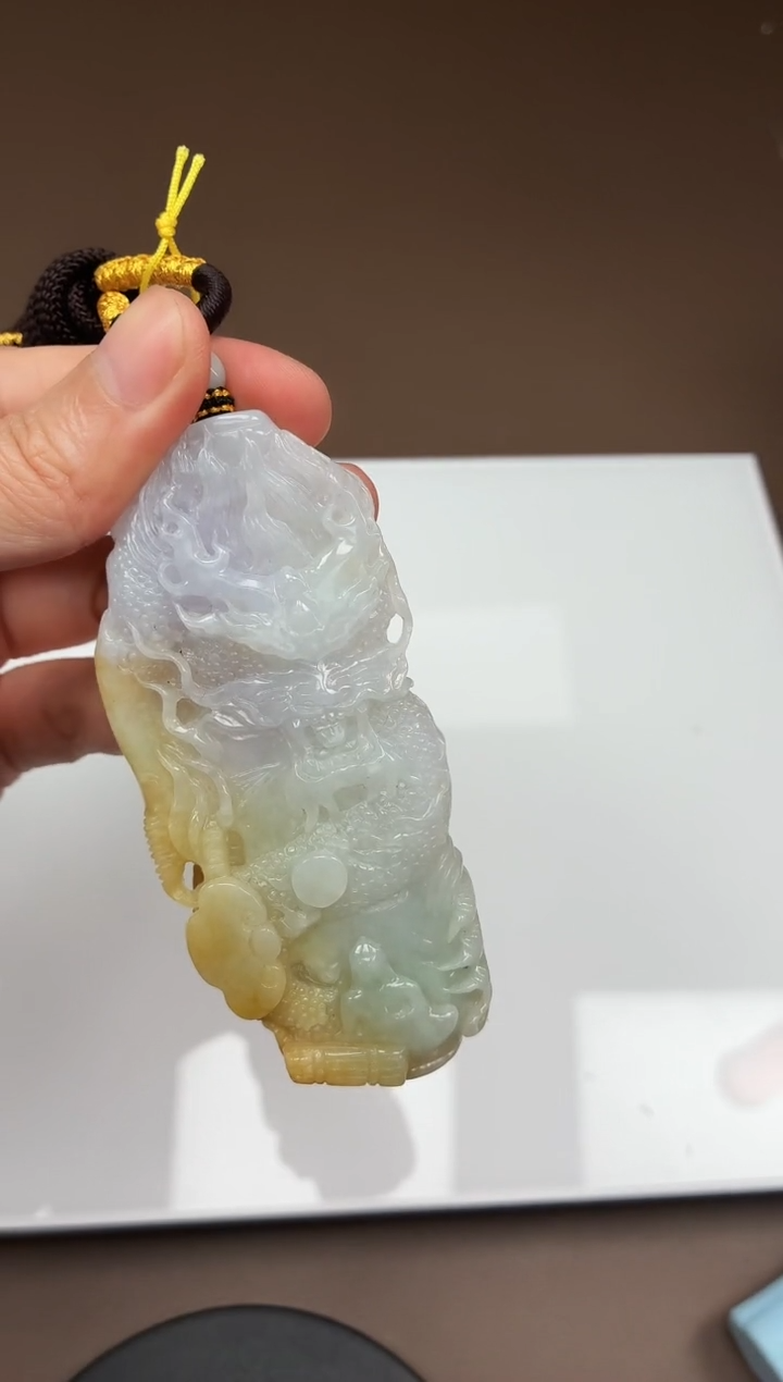 颈饰未镶嵌翡翠牌子