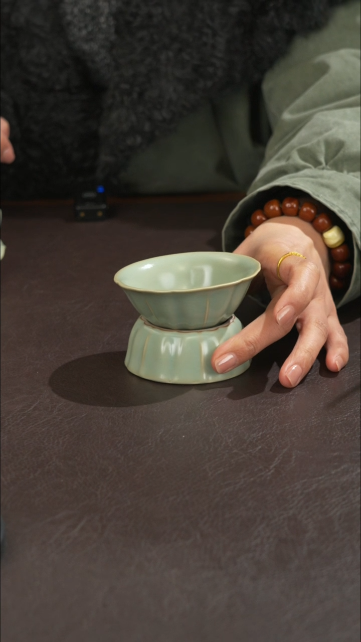 瓷?***儿宣宝汝瓷原矿原釉作品微瑕