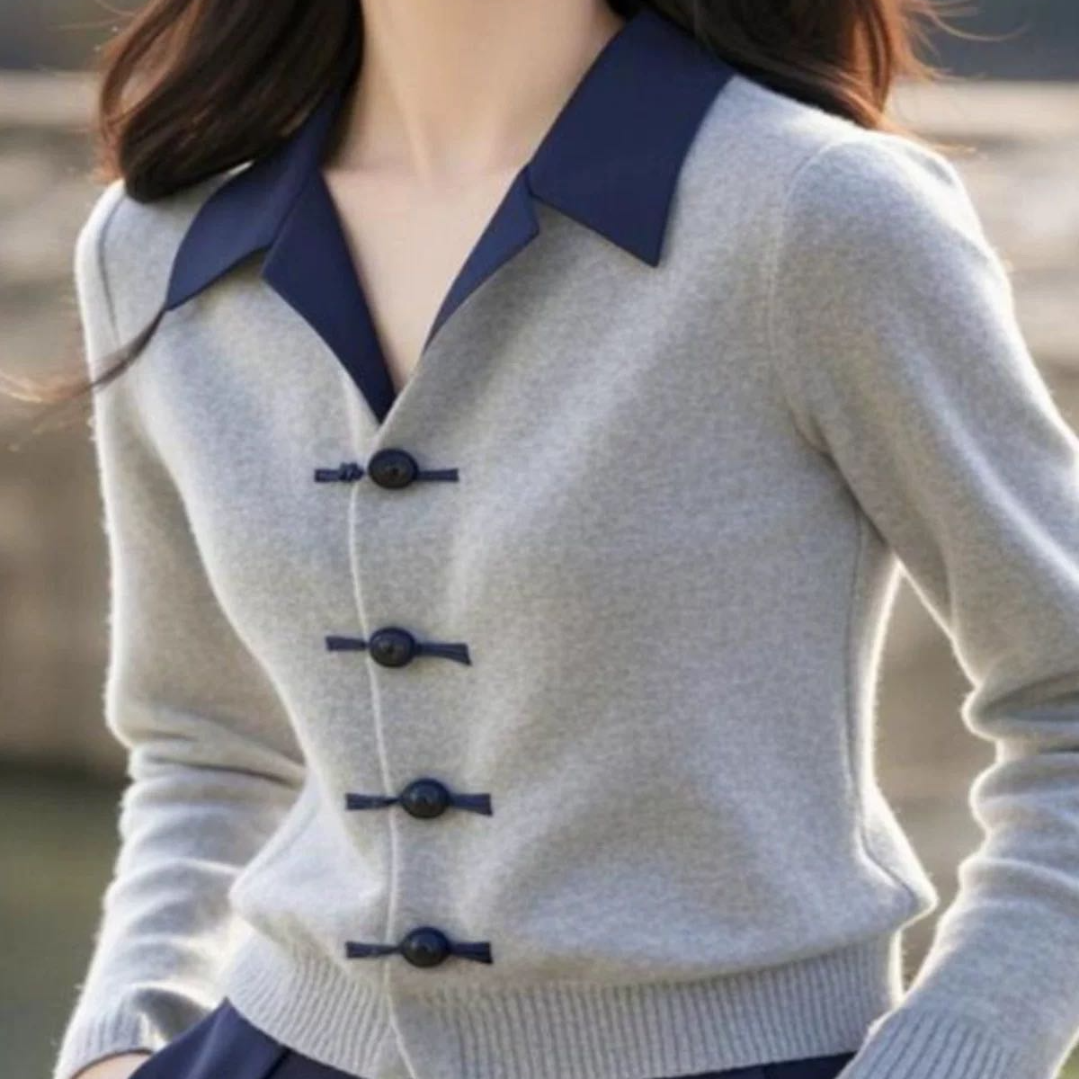 （241-245）品牌女装设计师新款百搭针织上衣牛仔裤半裙连衣裙外套