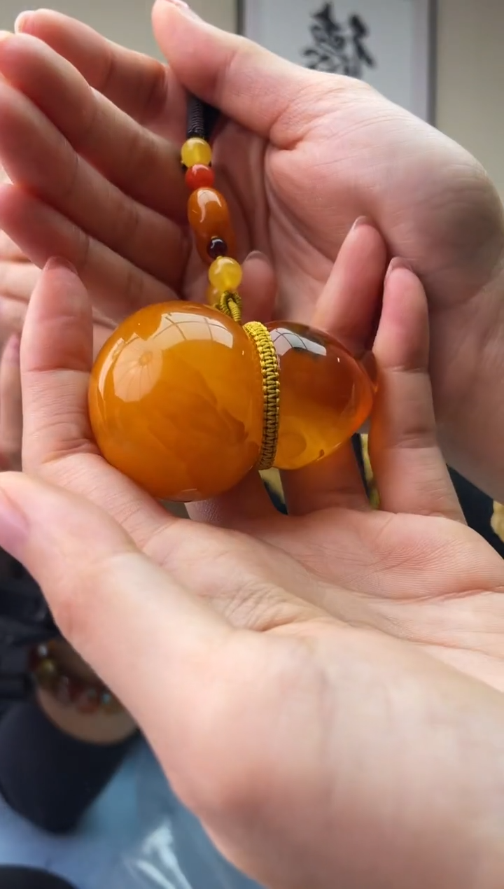 琥珀未镶嵌珠宝奇石T045假一罚十，多样性发一件