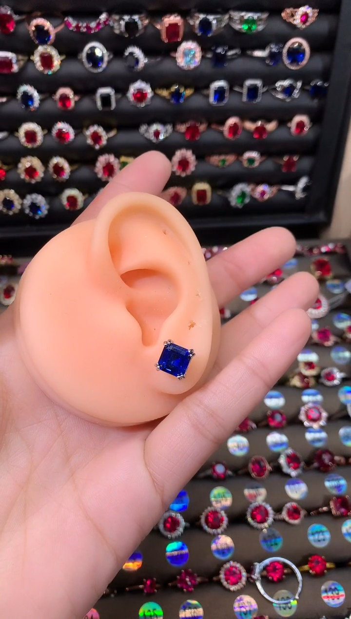 【闪购商品】蓝宝石耳饰银S925镶嵌8