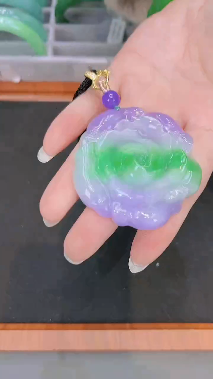 【闪购商品】砖雕s50春带彩满雕经典吊坠