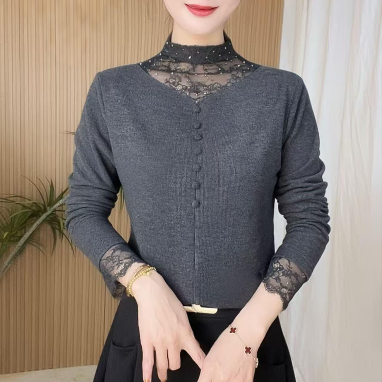 现货冬季新款半高领蕾丝拼接气质百搭长袖减龄加绒衬衫女保暖上衣