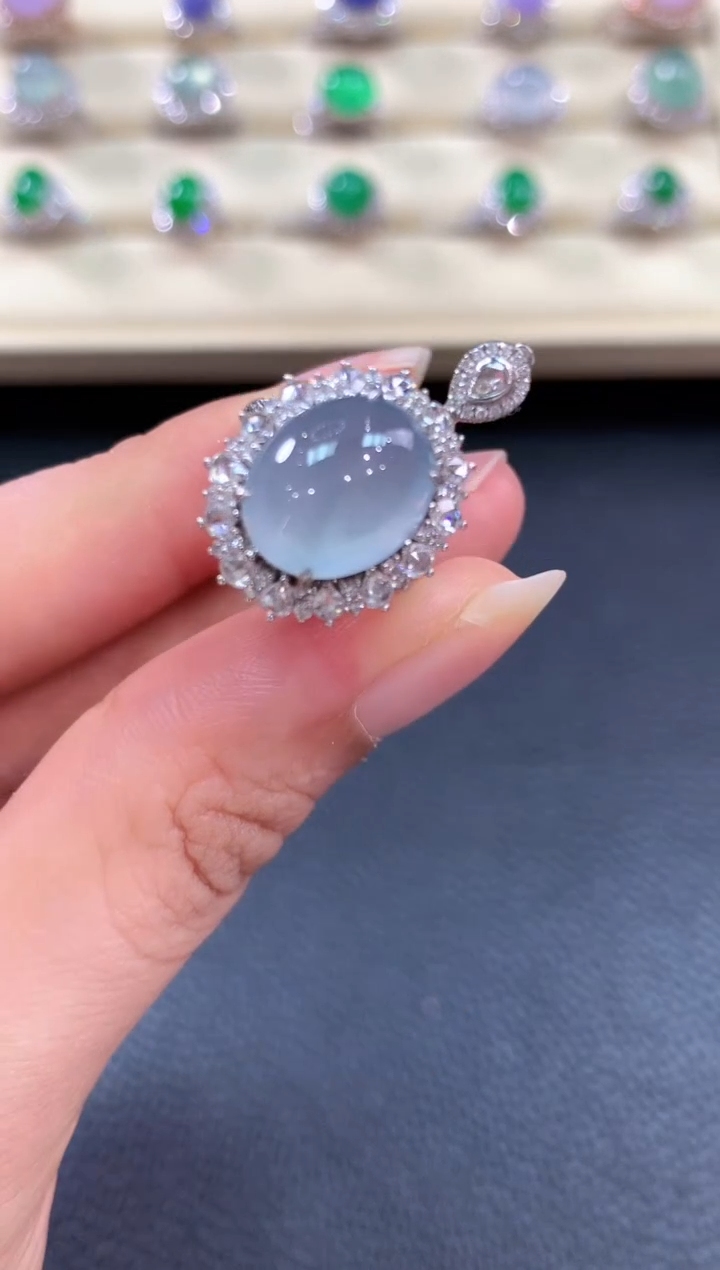 【闪购商品】翡翠戒指18K金镶嵌b140       