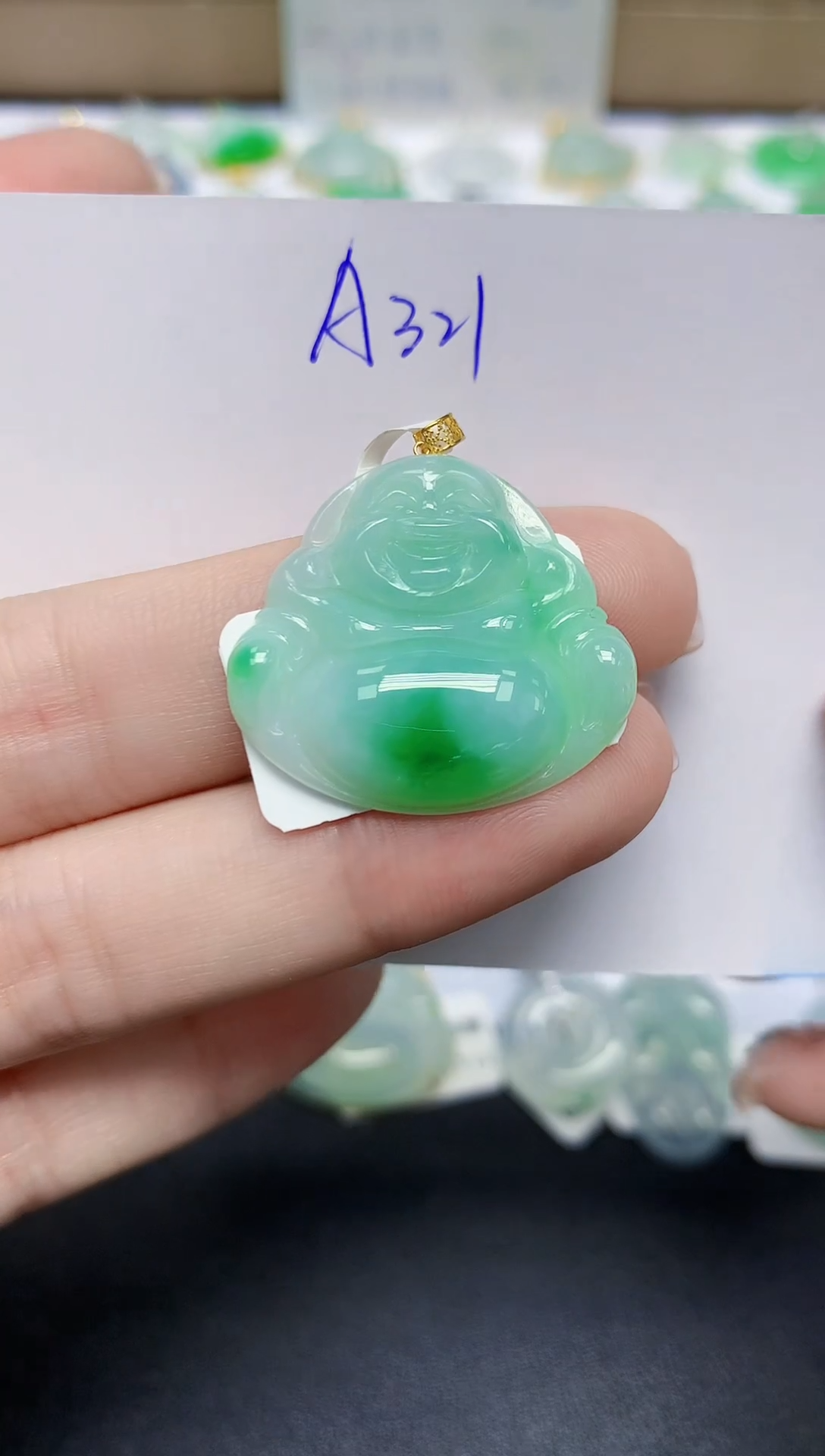 颈饰18K金镶嵌翡翠天然缅甸翡翠A货翡翠百元以上9元证书费自理