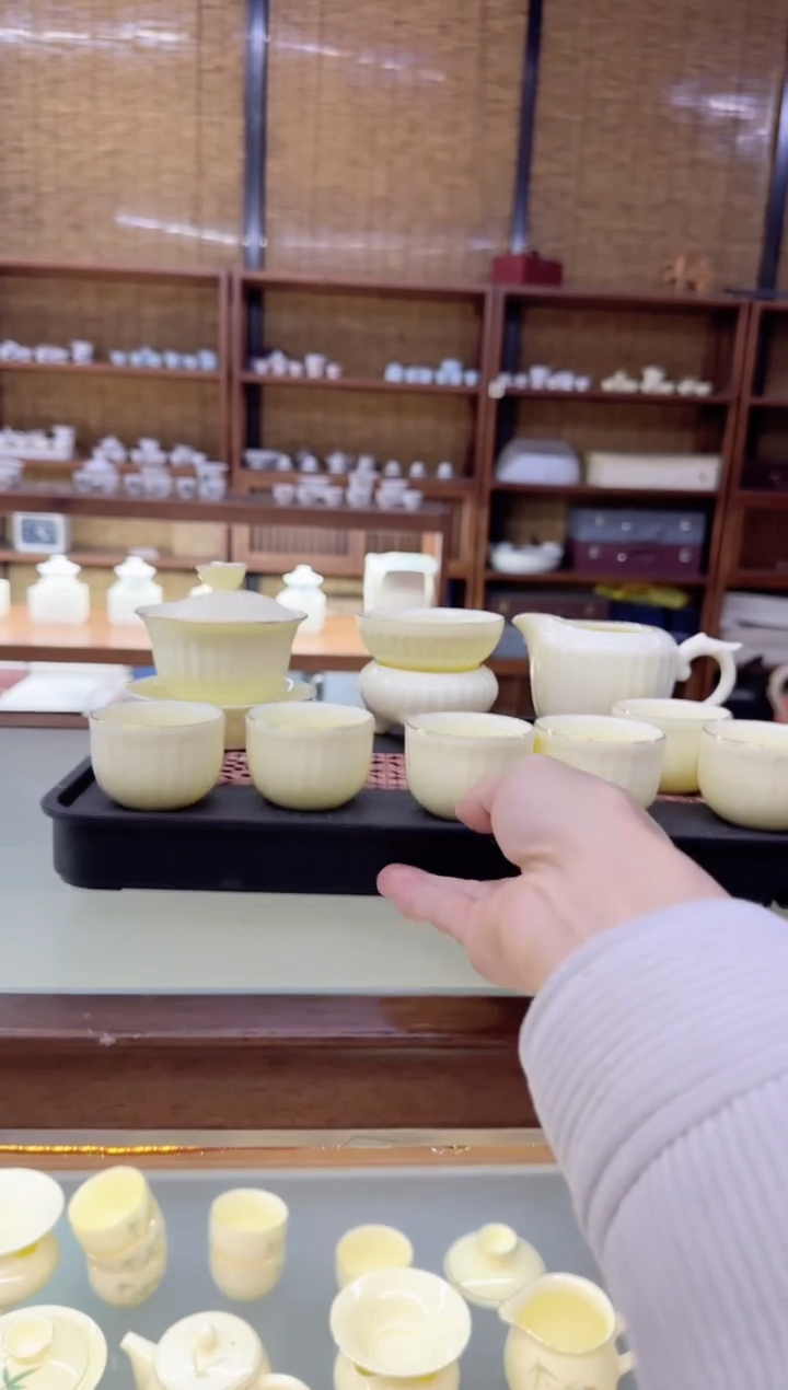 【闪购商品】瓷片言泥言泥言泥@YN