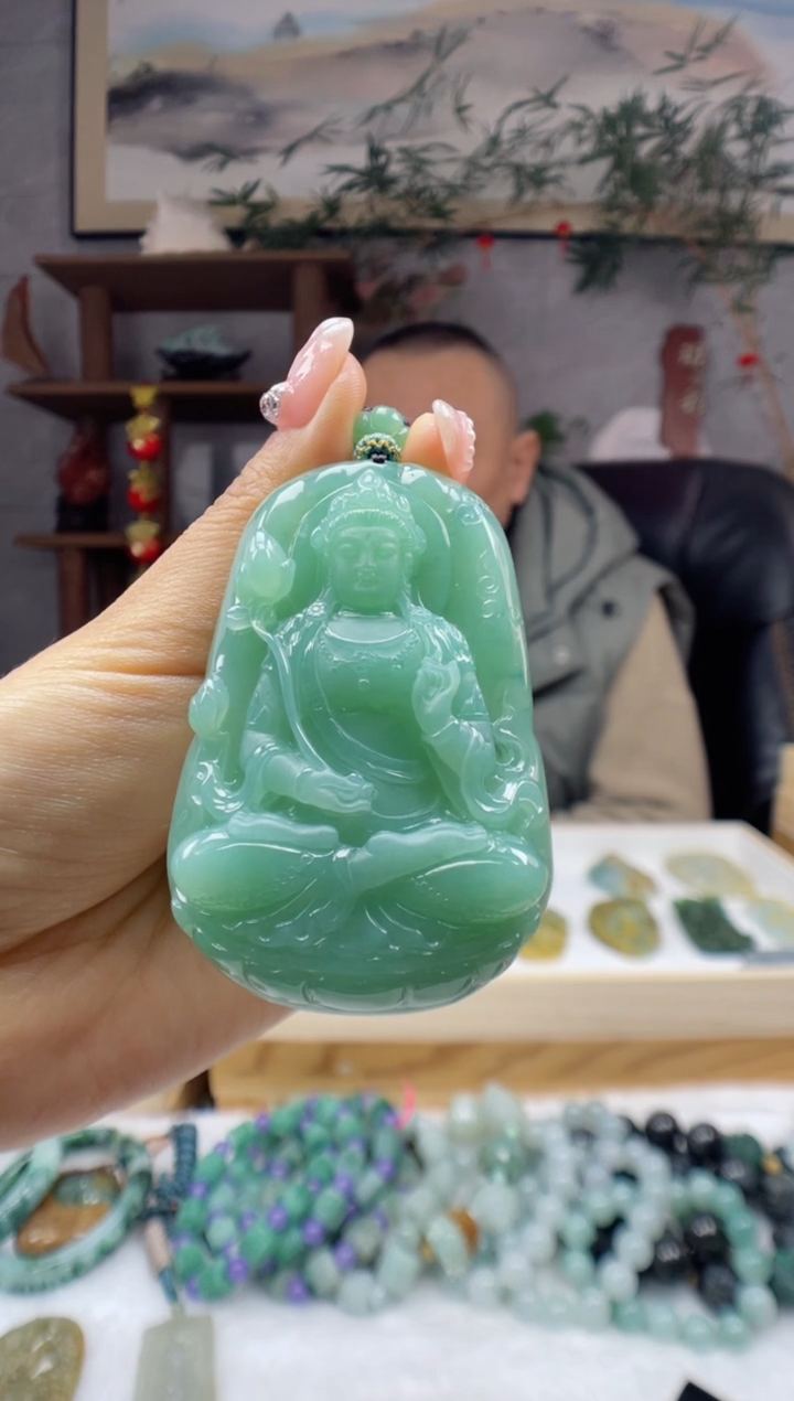 【闪购商品】定制翡翠未镶嵌观音