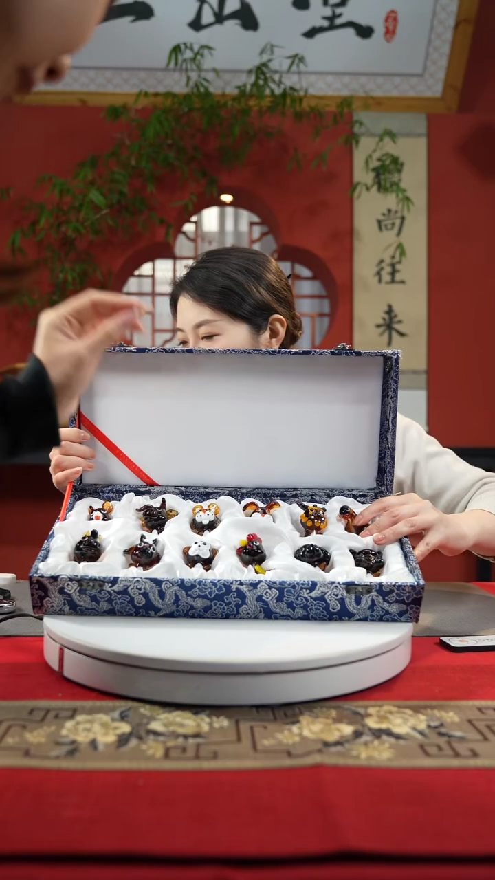 【闪购商品】琉璃手工艺品十二生肖一套