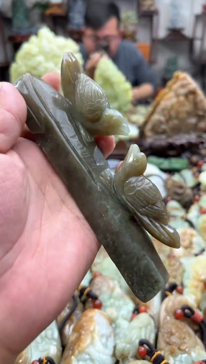 和田玉未镶嵌把件1