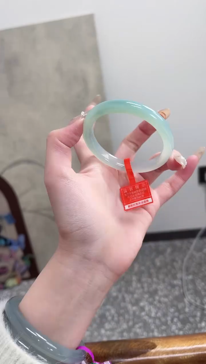 【闪购商品】玛瑙/玉髓手镯未镶嵌54-55圈 需要包容