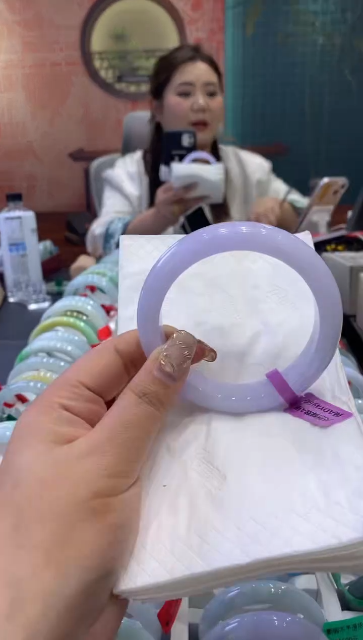 【闪购商品】翡翠手镯未镶嵌多人011444