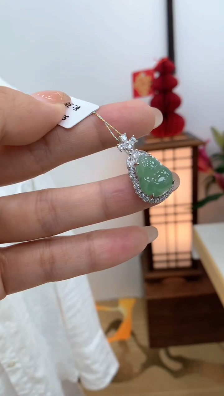 【闪购商品】翡翠颈饰银S925镶嵌葫芦吊坠