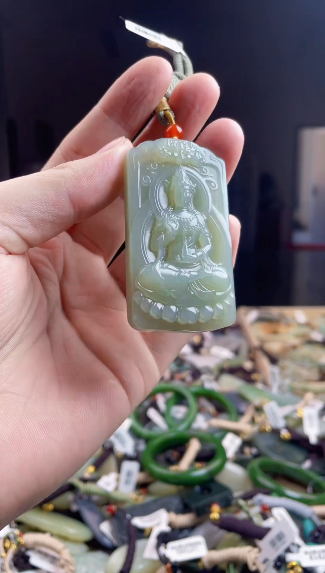 颈饰未镶嵌和田玉1