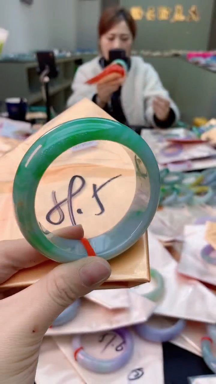 【闪购商品】翡翠手镯未镶嵌0632580866