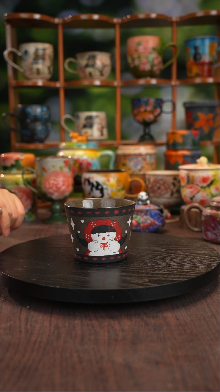 景德镇手绘陶瓷紫砂手握杯