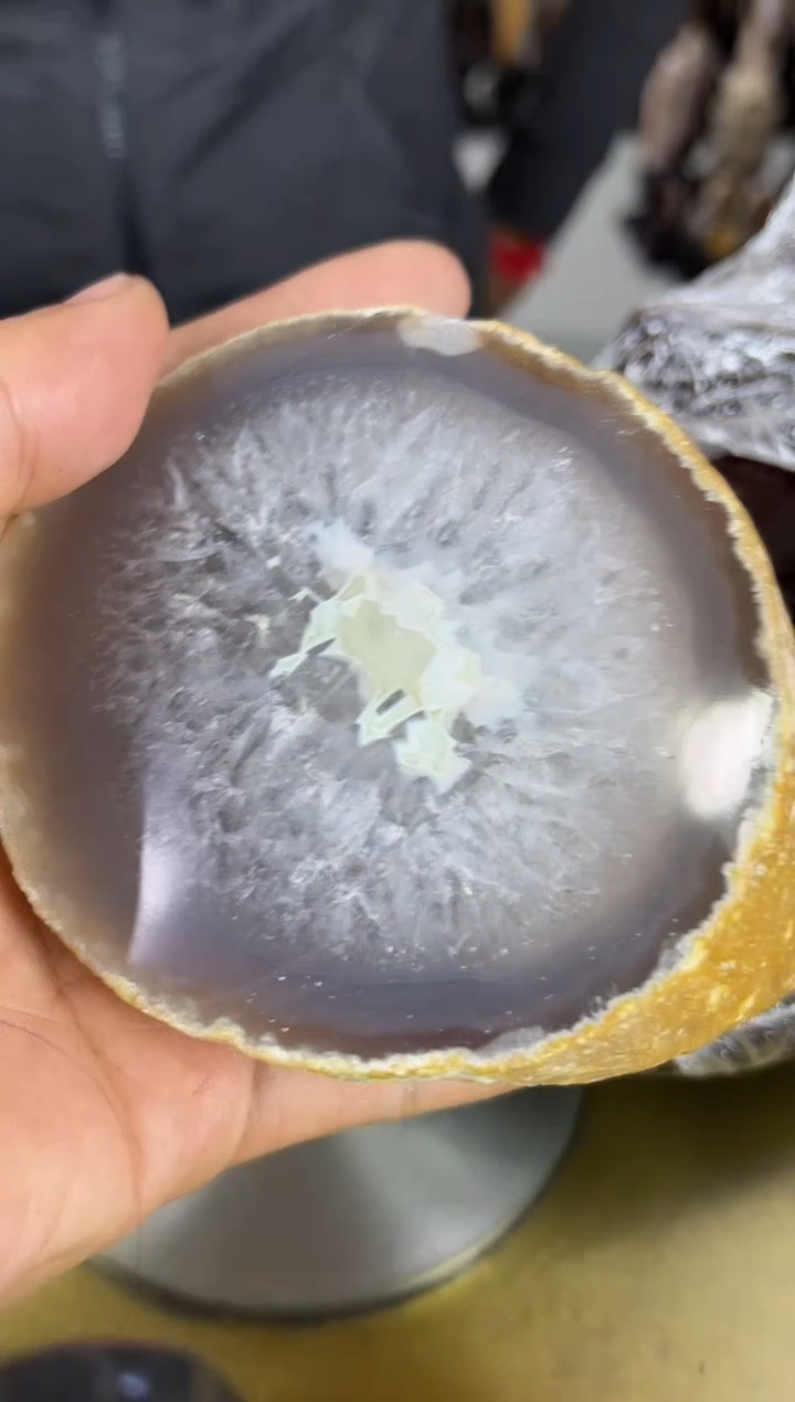 缅甸天然缅玛摆件