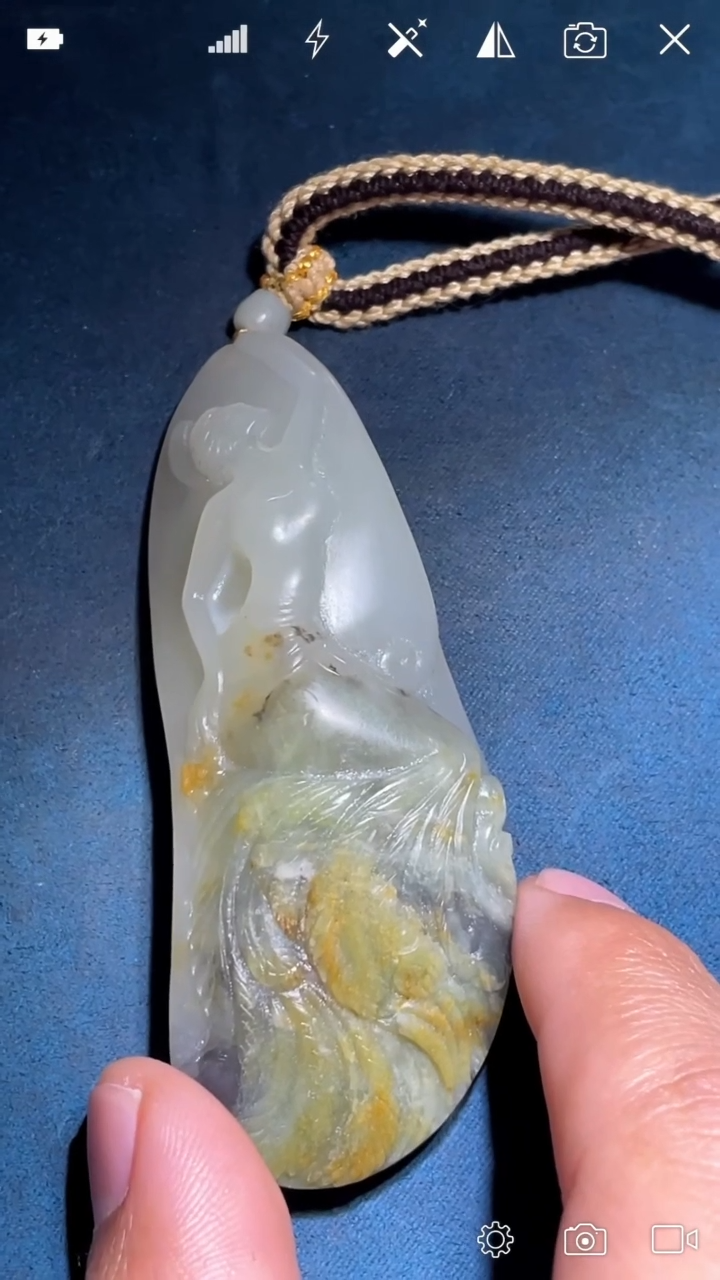 未镶嵌和田玉把件Q001636 孔雀仙子