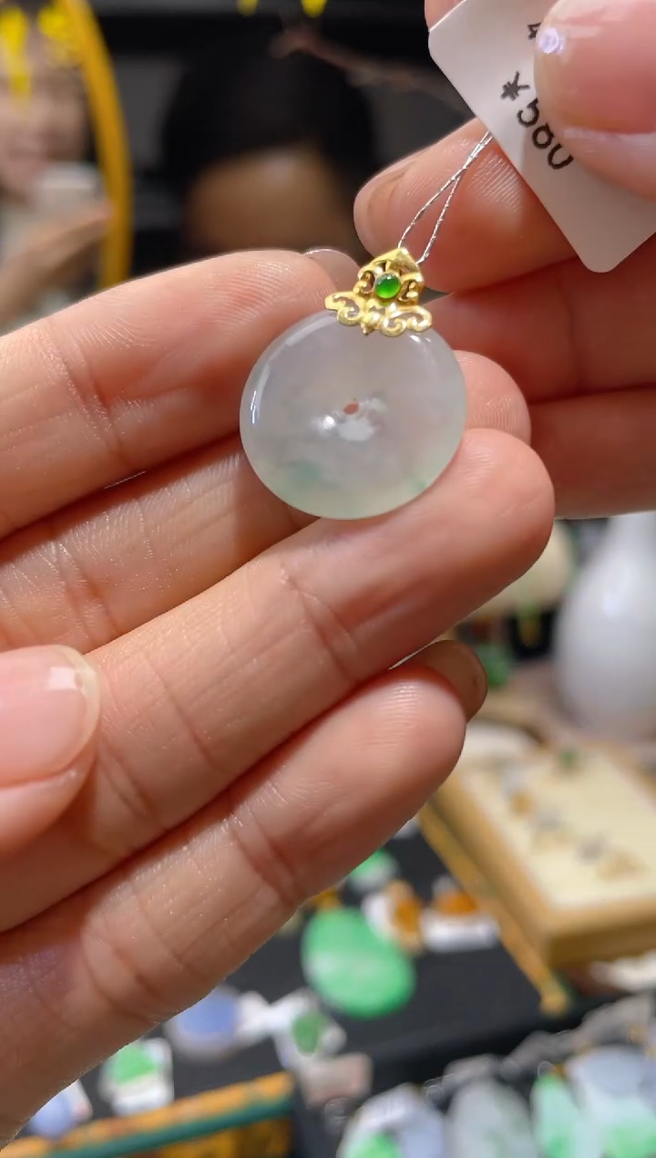 【闪购商品】翡翠颈饰18K金镶嵌假一赔三