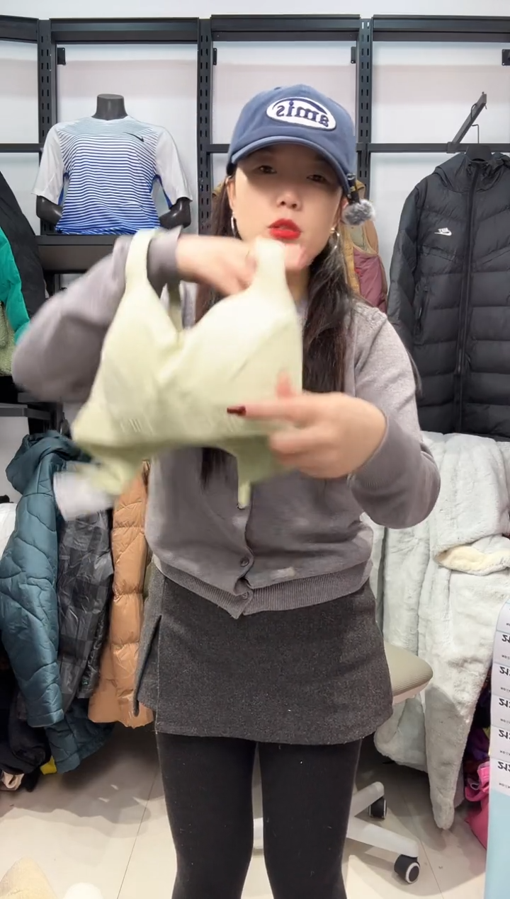 2129闪购编码  运动卫衣裤以直播间过款为准 尺码  ·  