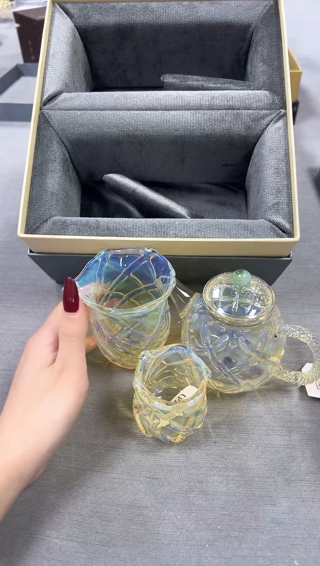 【闪购商品】瓷片新号开播不计成本欢迎点菜！