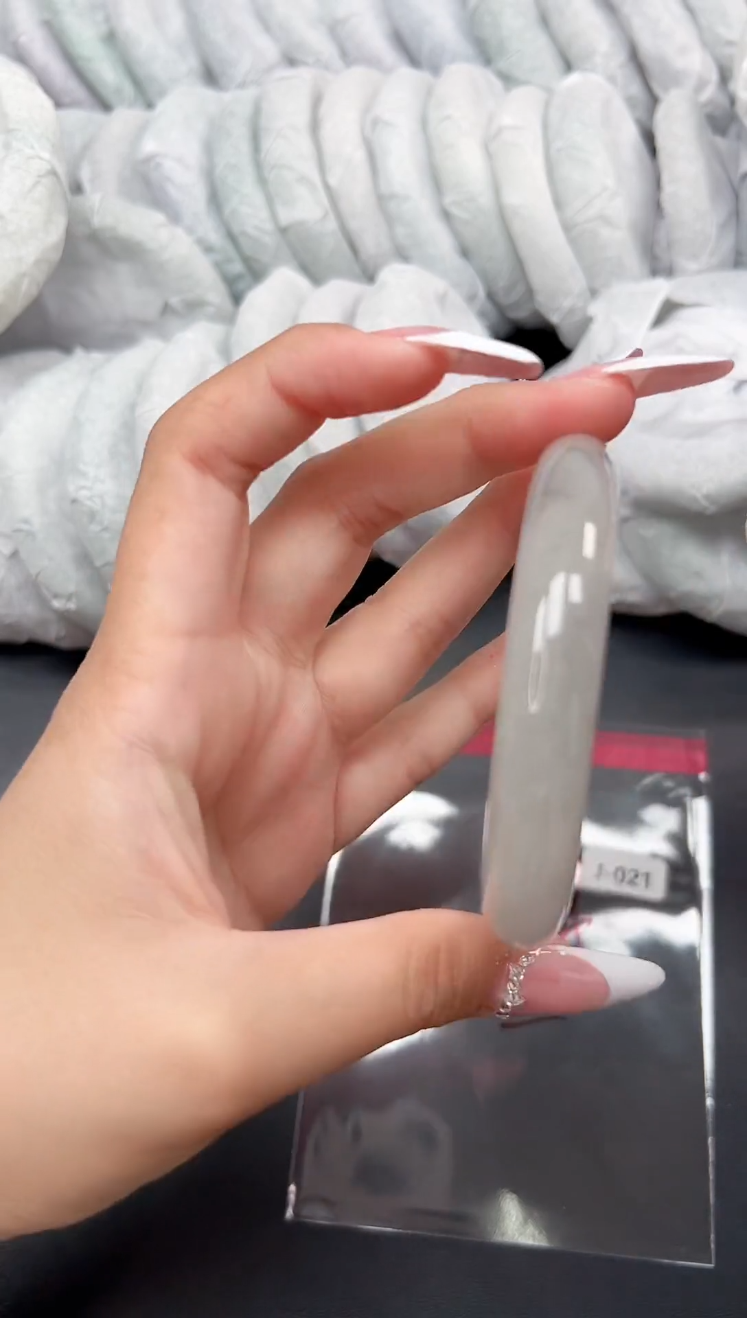 精品手镯，一物一拍J-021