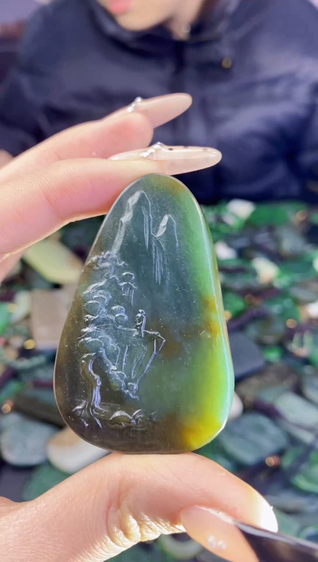 颈饰未镶嵌和田玉1