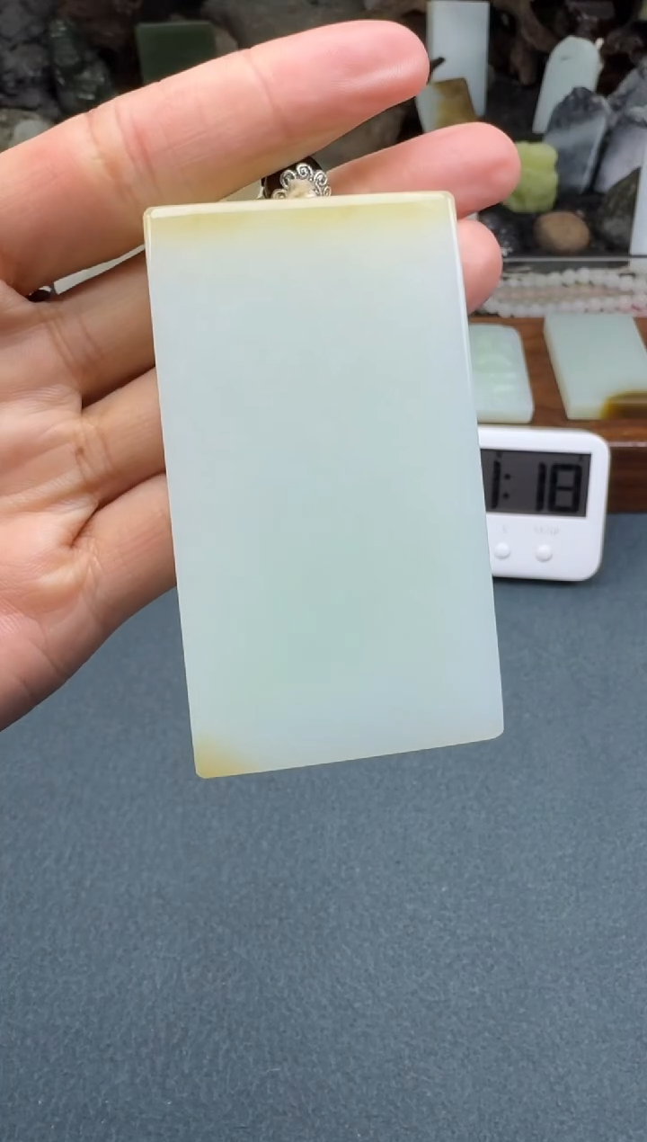 【闪购商品】和田玉颈饰未镶嵌开心