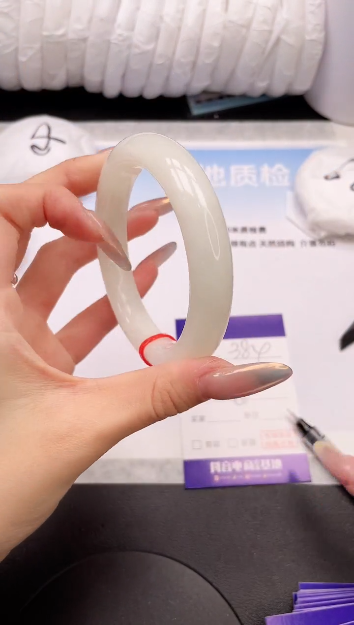 【闪购商品】和田玉手镯未镶嵌25K384-60