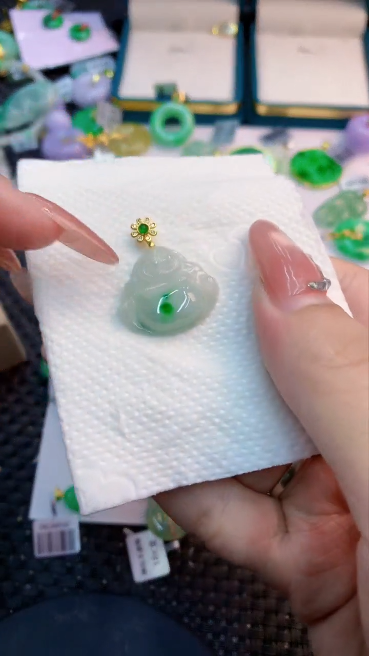 翡翠未镶嵌吊坠(不含链)1