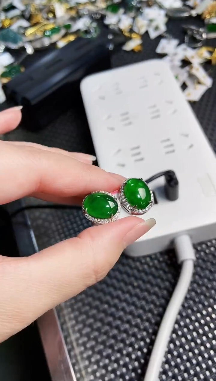 【闪购商品】翡翠耳饰未镶嵌111111111