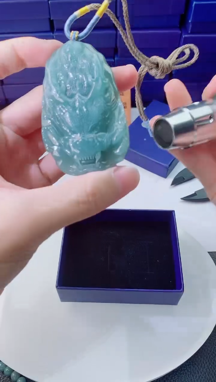 翡翠未镶嵌颈饰11111111