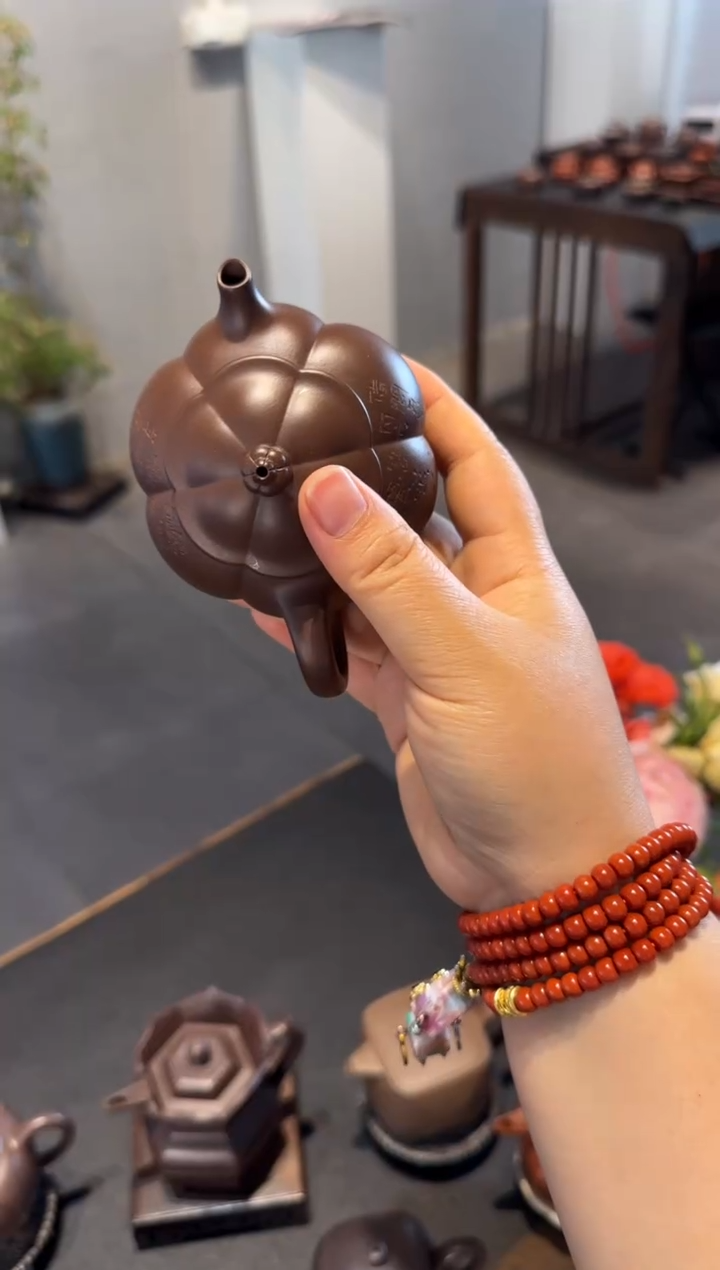 茶壶紫砂大鱼海棠